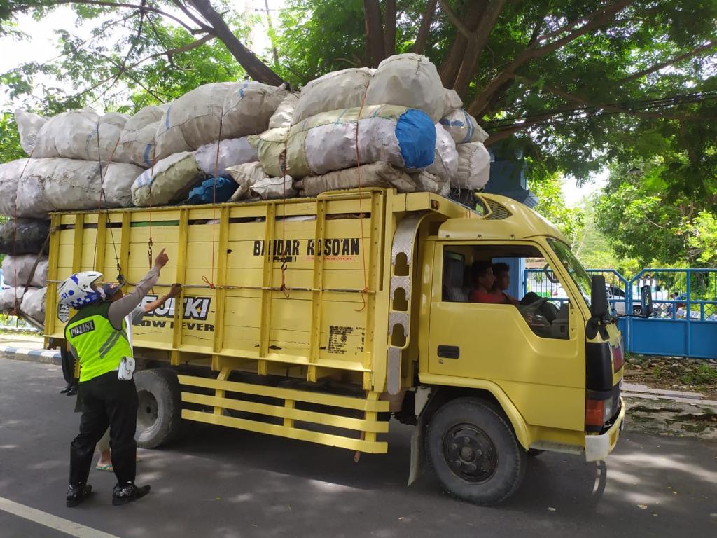 Truck Over Load Pamekasan Truck, Over Load, Satlantas Polres Pamekasan