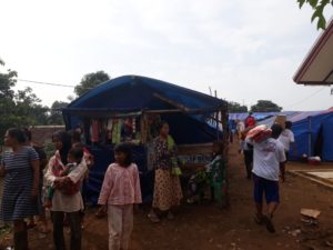 Relawan KPN distribusi logistik, lokasi Pengungsian, warga terdampak bencana banjir, longsor, Sukajaya