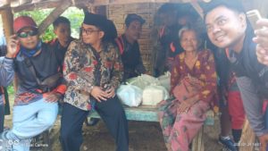 Komunitas Asepsap Pamekasan Berbagi