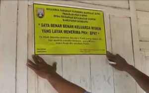 Label Keluarga Miskin KPM-PKH Pamekasan, Label, Rumah Keluarga Miskin