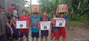 Penyaluran Benatuan Bencana Sukajaya Komunitas ARTA, Bantuan Bencana, Sukajaya