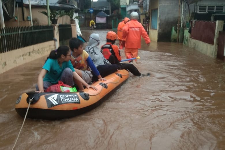 DMC Dompet Dhuafa DMC Dompet Dhuafa, Banjir, Jakarta