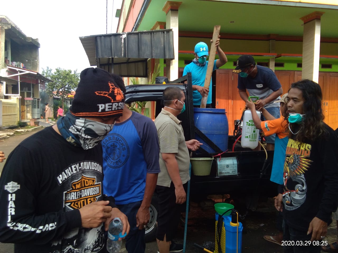 Warga Kp Batu Gede, Sterilisasi, Disinfektan