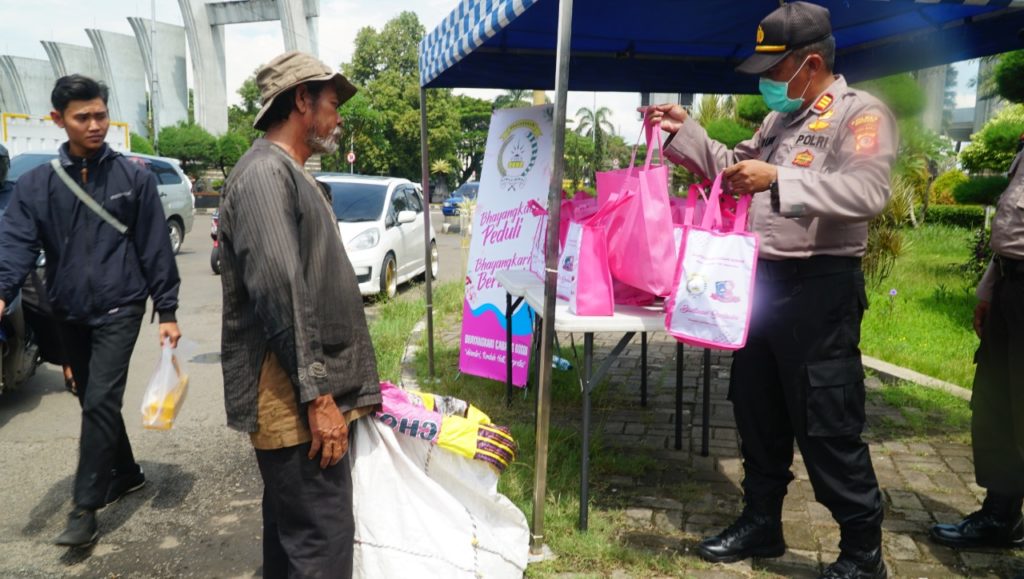 Polres Bogor, Sat Binmas, Sembako, Covid-19