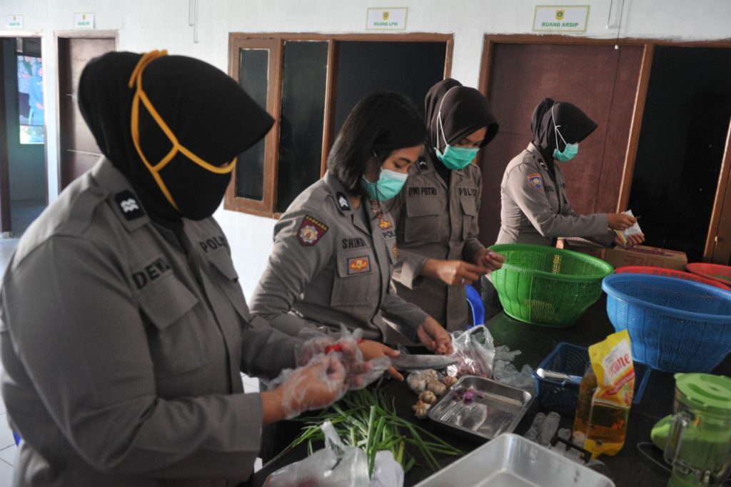 Polres Bogor Dapur Umum, Polres Bogor, PSBB, Covid-19