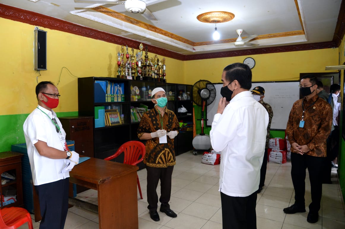 Presiden, Bansos, Covid-19