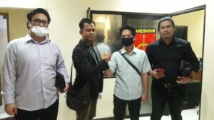 Tim Hukum Cakra Tim Hukum, Cakra, THM, Exclusive