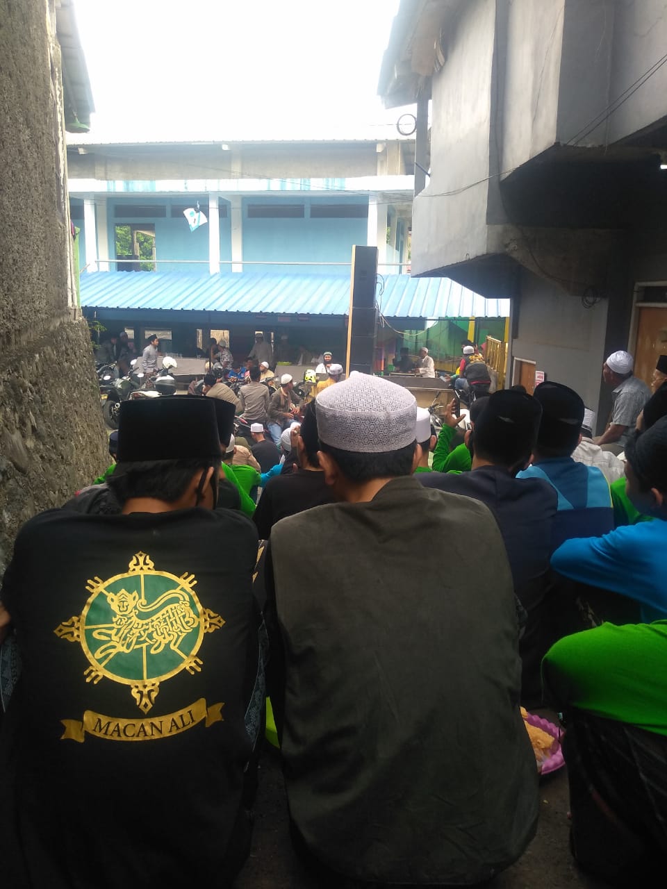 Demonstrasi, penolakan, Masjid, Imam Ahmad bin Hambal