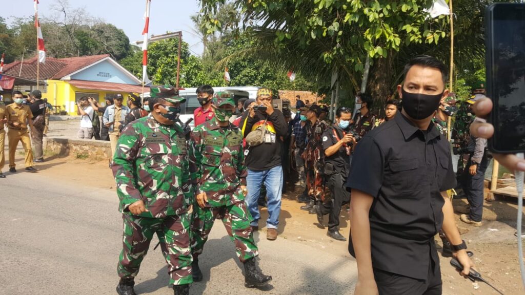 Pangdam III Siliwangi Tinjau Normalisasi Setu Cibuntu Pangdam III, Siliwangi, Normalisasi, Setu Cibuntu