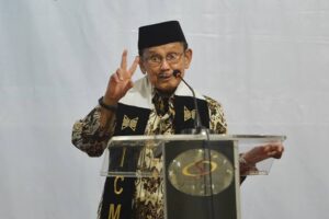 Prof. BJ Habibie BJ Habibie, ICMI,