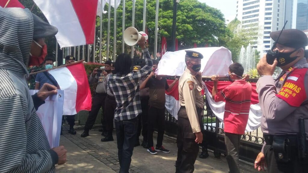Keranda mayat keranda mayat keranda mayat, keranda mayat, Balai Kota DKI, Reklamasi