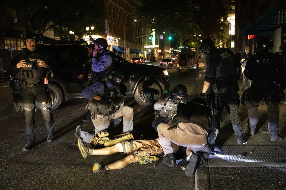 Bentrok Pendukung Donald Trump dengan Demonstran, Satu Orang Tewas Bentrok, Donald Trump, Demonstran, Tewas