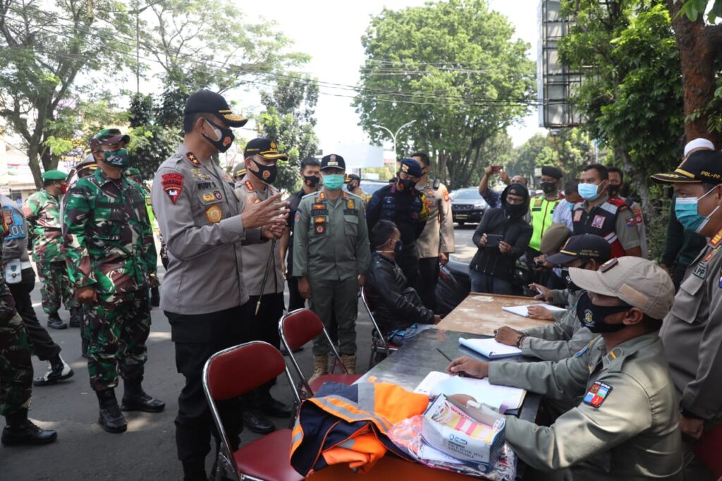 Kapolda Jabar Tinjau Protokol Kesehatan di Kota Bogor Kapolda Jabar, Protokol, Kesehatan, Kota Bogor