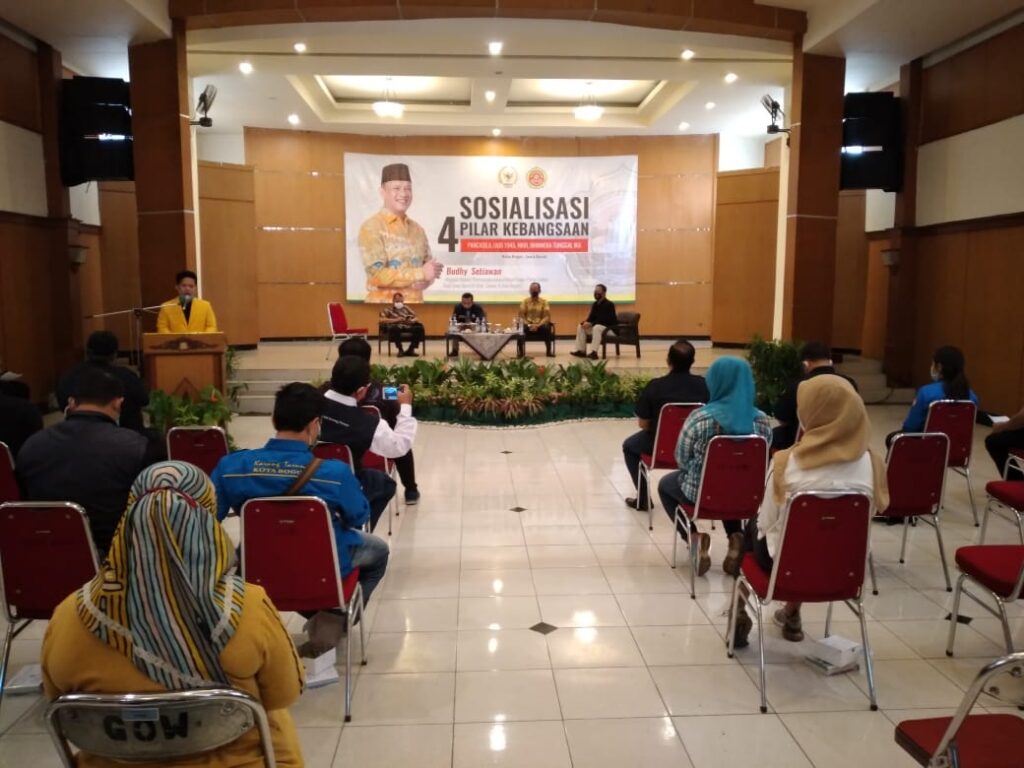Budhy Tekankan Kesetiakawanan Sosial dalam Melewati Masa Pandemi Budhy Setiawan, Pandemi