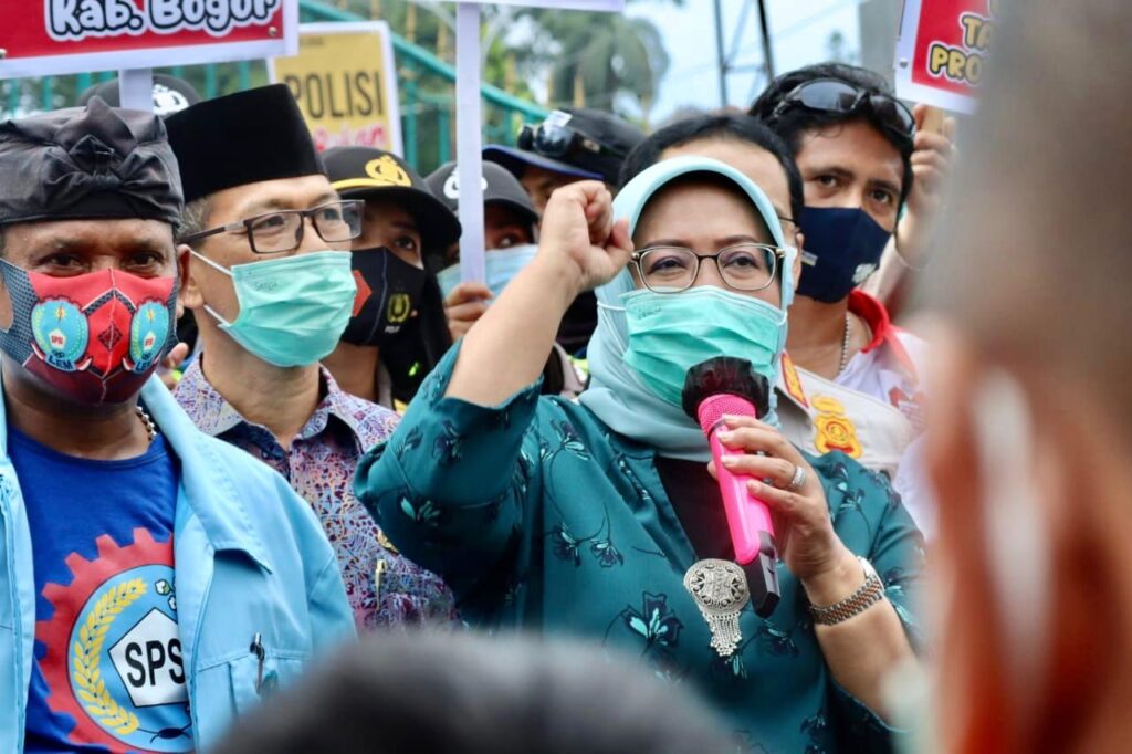Bupati Bogor Sampaikan Aspirasi Demonstran kepada Presiden Bupati Bogor, Aspirasi, Demonstrasi, Presiden