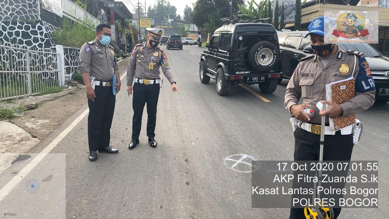 Polisi, Olah TKP, Kecelakaan, Rem Blong, Puncak