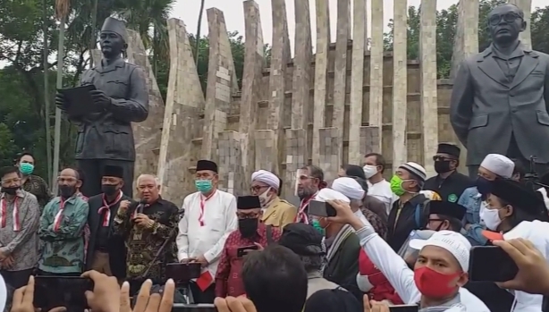 Jawab Moeldoko, KAMI: Arogansi Kekuasaan sudah Ketinggalan Zaman Moeldoko, KAMI, Arogansi, Zaman