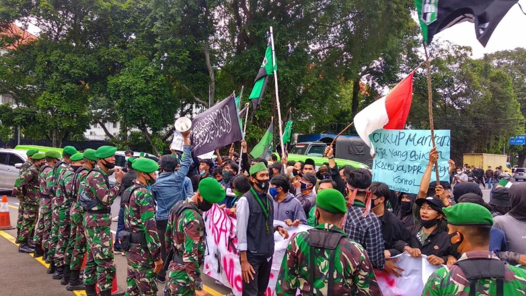 Kecam Macron, HMI Serukan Boikot Produk Prancis Emmanuel Macron, HMI Boikot, Produk, Prancis