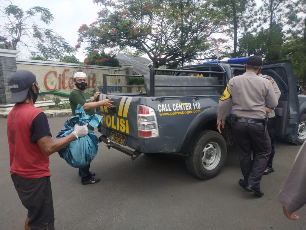 Warga Cilebut Temukan Mayat Bayi di Tumpukan Sampah Cilebut, Mayat, Bayi, Sampah