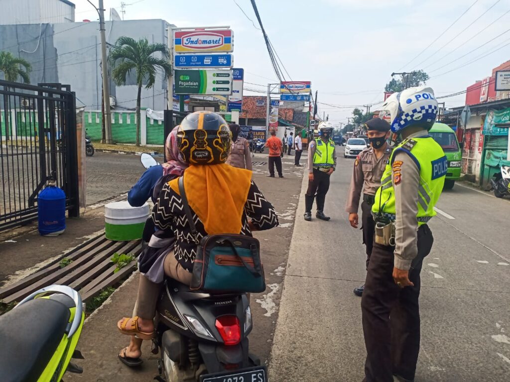Yustisi, Kapolsek, Bogor Selatan, Warga, Masker