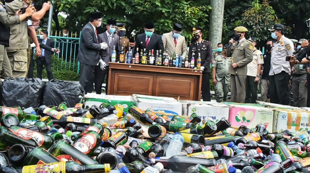 100 Hari Kerja, Kasatpol Kabupaten PP Bogor Musnahkan 15.266 Botol Miras Satpol PP, Kabupaten Bogor, Miras