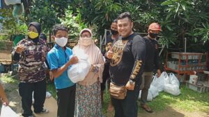 Gandeng YBM PLN, Bikers FKPPI Bagikan Sembako ke Yatim dan Jompo YBM PLN, Bikers FKPPI, Sembako,Yatim, Jompo