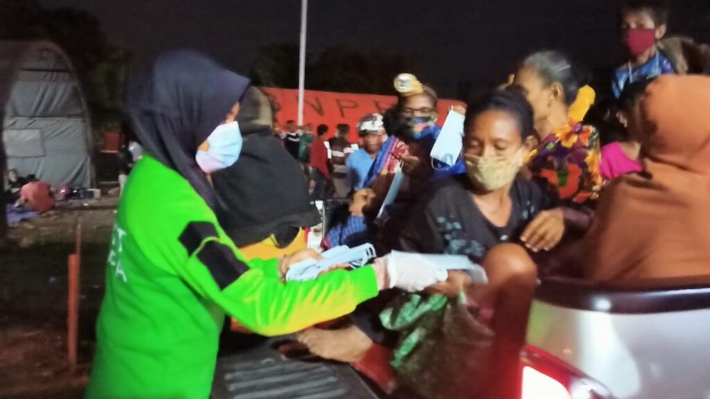 Respon Cepat Dompet Dhuafa Pasca Erupsi Gunung Lewotolok Respon Cepat, Dompet Dhuafa, Erupsi, Gunung, Lewotolok