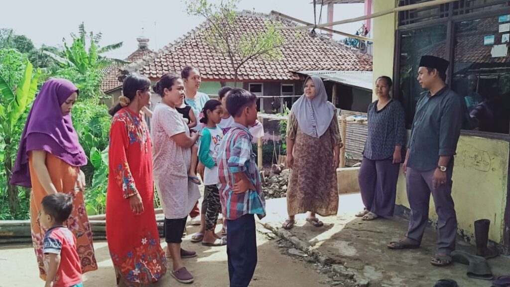 Kang Nu'man: Saba Dulur, Saba Batur, Saba lembur Kang Nu'man, Saba Dulur, Saba Batur, Saba lembur