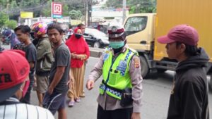 Polsek Cibinong Tindak 132 Pelanggar Protokol Kesehatan Polsek Cibinong, Pelanggar, Protokol, Kesehatan