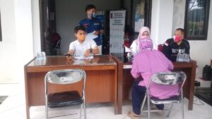 Kelurahan Sempur Bagikan Bansos Tunai untuk 539 KPM Sempur, Bansos, BST, KPM
