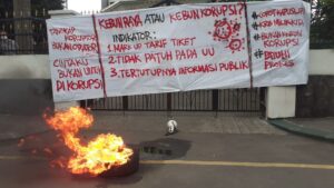 Demonstrasi Mapancas: Kebun Raya disebut Kebun Korupsi Demonstrasi, Mapancas, Kebun Raya, Korupsi