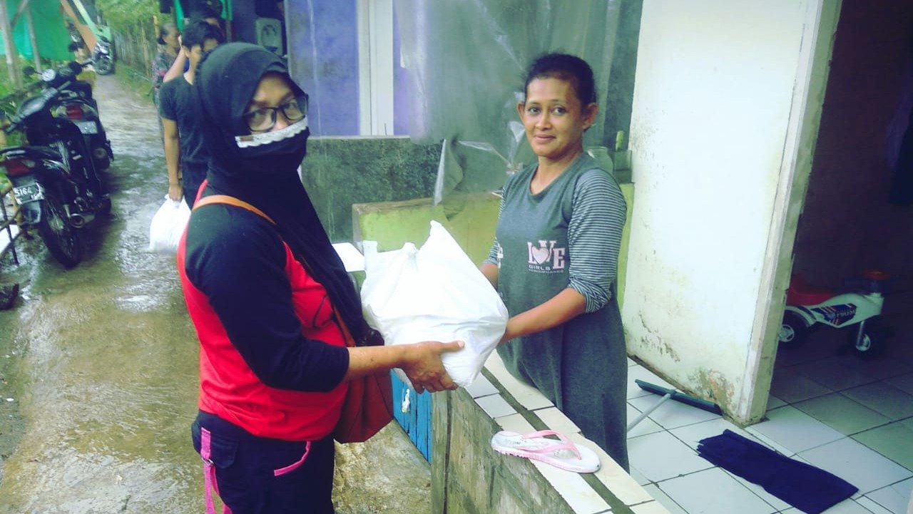 Fahmi Center, Sembako, Warga, Kota Bogor