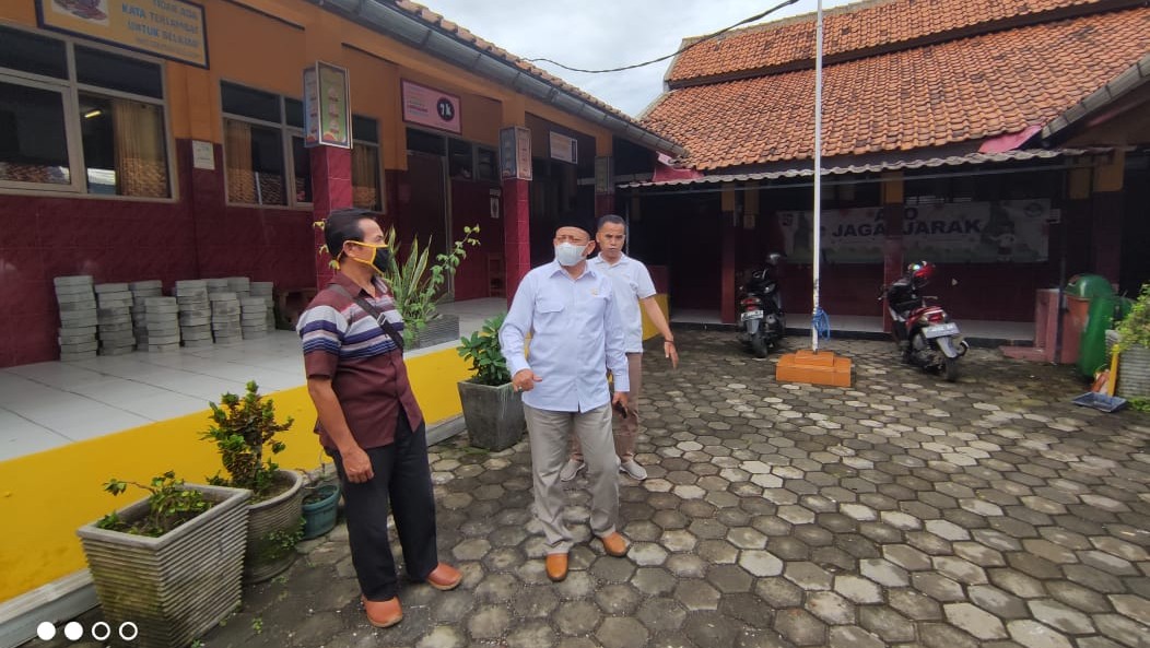 SDN, Cimahpar, Kedung Halang, DPRD, Prihatin