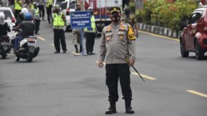 Polres Bogor Cegat Wisatawan tanpa Swab Antigen Polres Bogor, Wisatawan, Swab, Antigen, Puncak