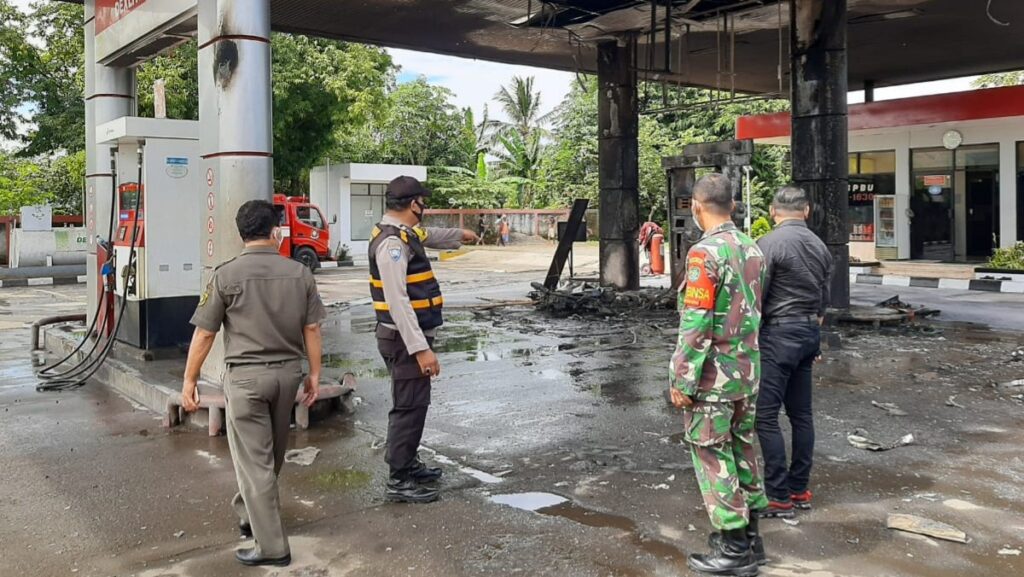 Polsek Parung Selidiki Kebakaran Pom Bensin Ciseeng Polsek Parung, Kebakaran, Pom Bensin, Ciseeng