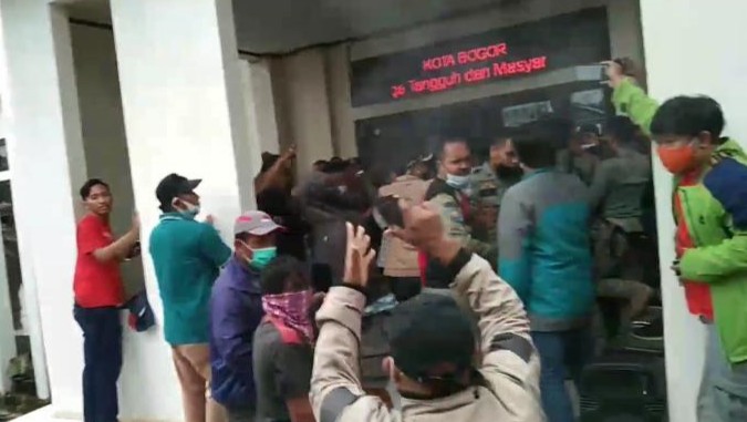 Sengketa Tanah Kantor Kelurahan Kencana Berujung Ricuh Sengketa, Tanah, Kencana, Ricuh