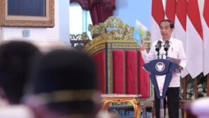 Presiden Serahkan SK Pengelolaan Hutan Sosial, Adat, dan TORA Presiden, SK, Hutan, Sosial, Adat, TORA