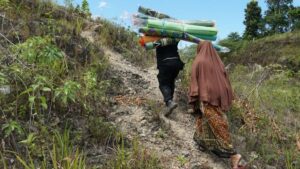 Tempuh Jalan Terjal, TIM DMC DD Dirikan Sarana Ibadah untuk Korban Gempa Sulbar Jalan Terjal, DMC DD, Sarana Ibadah, Gempa Sulbar