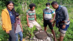 Batu Misterius Tersembunyi di Kampung Besar Lamete Batu Misterius, Misterius, Kampung Besar Lamete, NTT, Ferdinandus Wali Ate