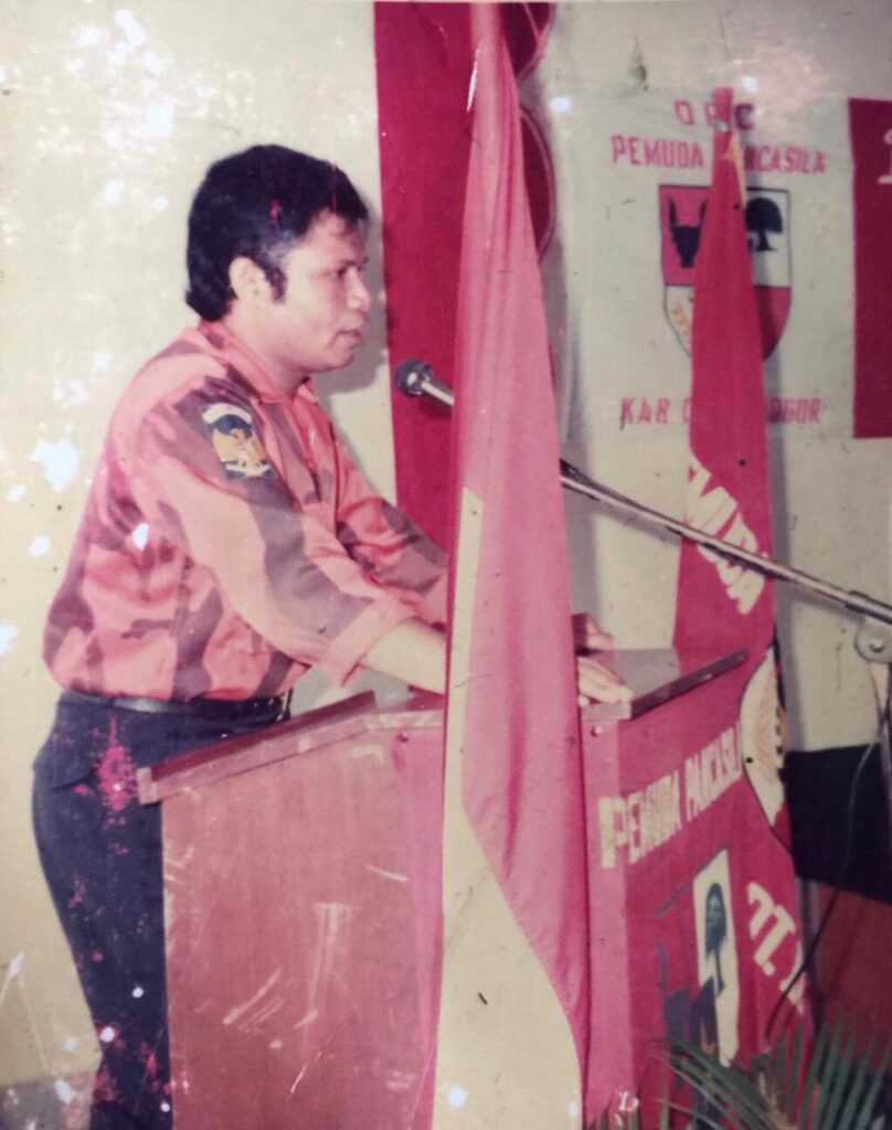 Rudi Batlolone, Tokoh, KNPI