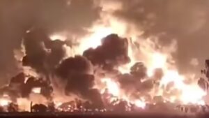 Kilang Pertamina Balongan Terbakar, 932 Jiwa Diungsikan Kilang, Pertamina, Balongan, Indramayu, Kebakaran, Pengungsi