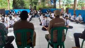 Para Pelajar SMK Sirojul Huda 3 Ikuti Penyuluhan Hukum Pelajar, SMK Sirojul Huda, Penyuluhan, Hukum
