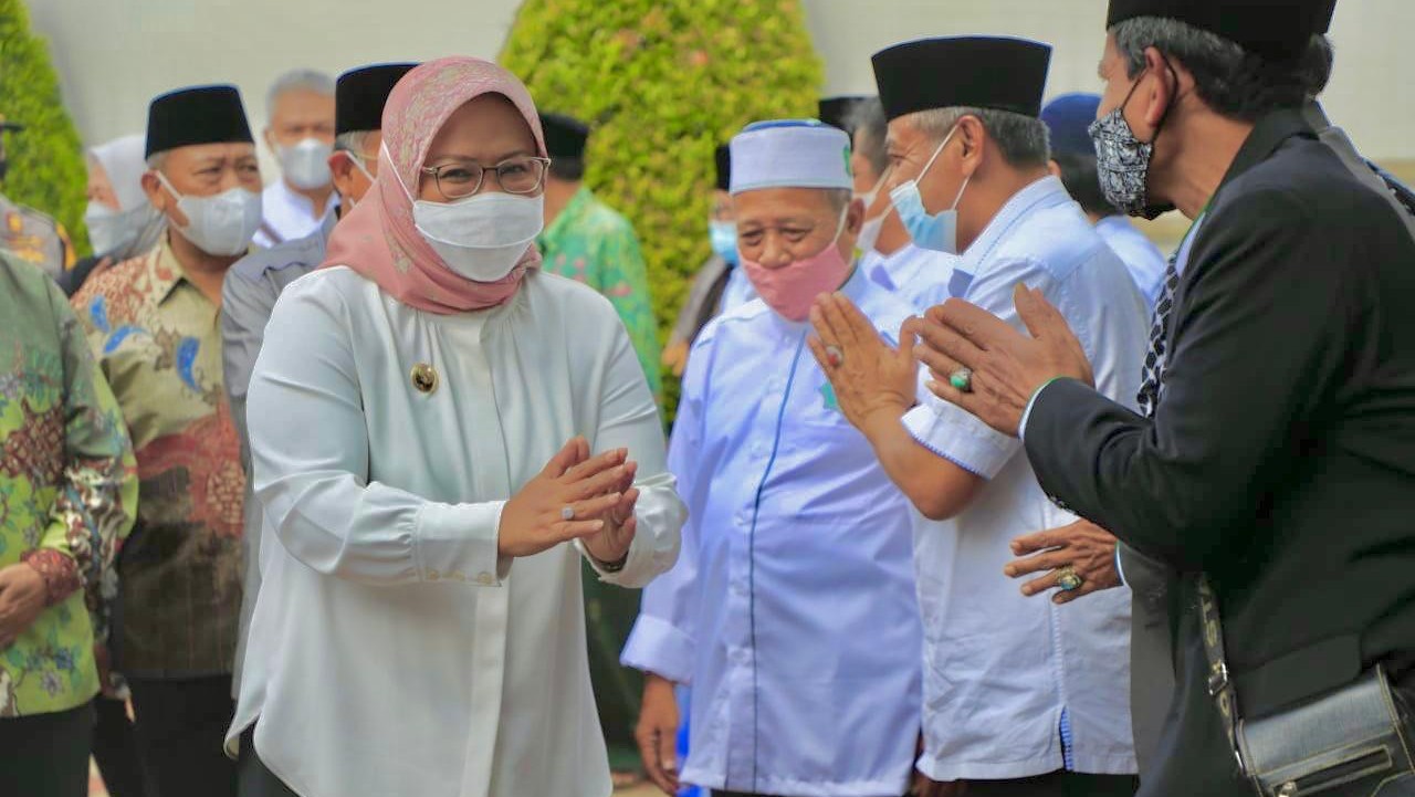Majelis Dzikir, Ade Yasin, Keagamaan, Cibungbulang