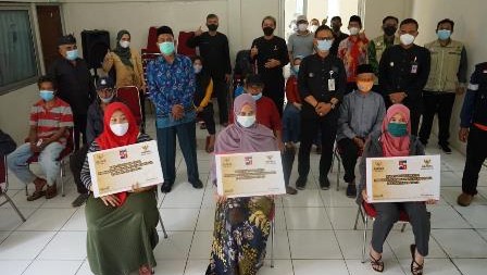 Baznas Serahkan Bantuan bagi Pelaku UKM Takjil Baznas, UKM, Takjil, Pemkot Bogor