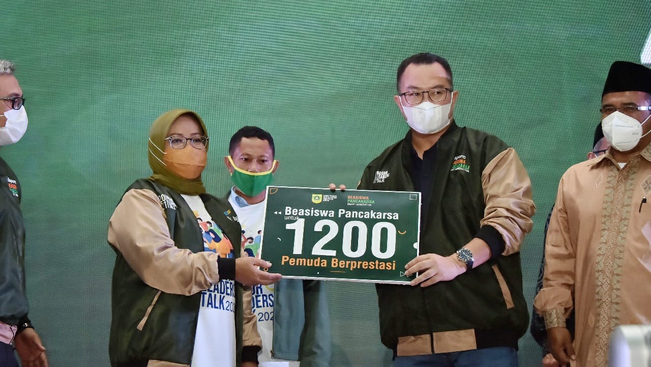 Ade Yasin, Beasiswa, Pemuda, Pemuda, Berprestasi, Pancakarsa