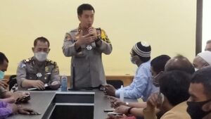 Polsek Cileungsi Sosialisasi Larangan Mudik ke Pemilik Bus Polsek Cileungsi, Sosialisasi, Larangan Mudik, Pemilik Bus