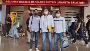 Ungkap Kejanggalan Kampus, Mantan Presma UIN Malah Dipidanakan UIN Jakarta, Presma UIN,Pidana, UU ITE