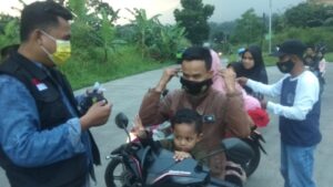 FK-LPM Bojong Kerta Berbagi Takjil dan Santuni Anak Yatim FK-LPM, LPM, Bojong Kerta, Takjil, Anak Yatim