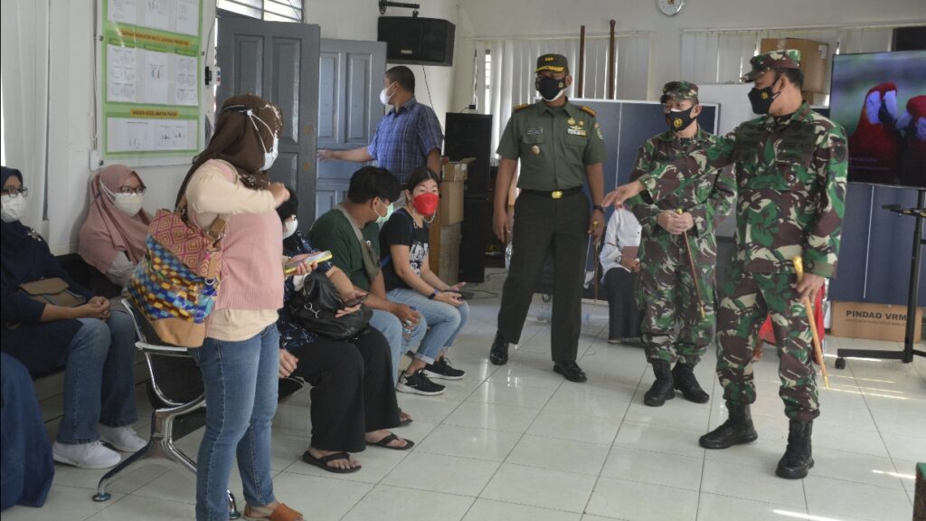 Covid-19 Melonjak, Danrem Pantau Vaksinasi di RS Salak Bogor Covid-19 Melonjak, Danrem 06, Vaksinasi Covid-19, RS Salak