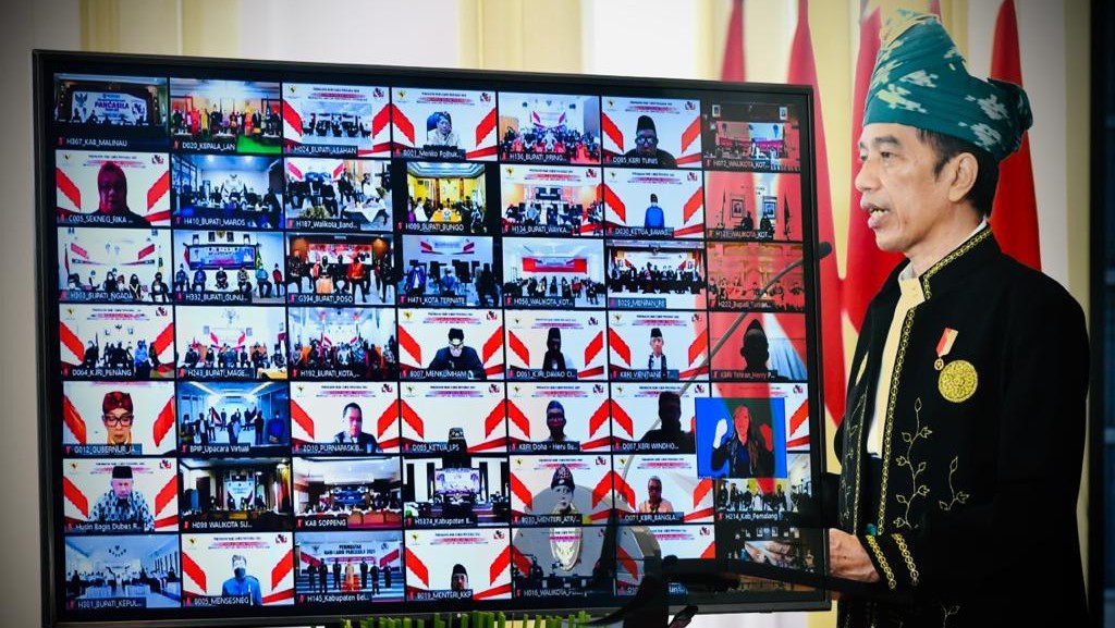 Kenakan Pakaian Adat, Jokowi Pimpin Peringatan Hari Lahir Pancasila Pakaian Adat, Jokowi, Upacara, Hari Lahir Pancasila, Pancasila